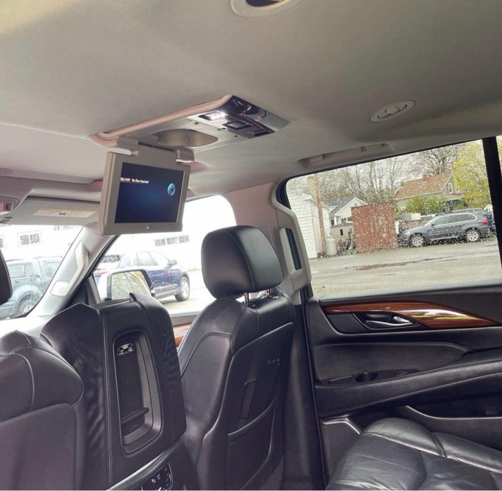 Cadillac Escalade ESV Luxury 4WD 2017