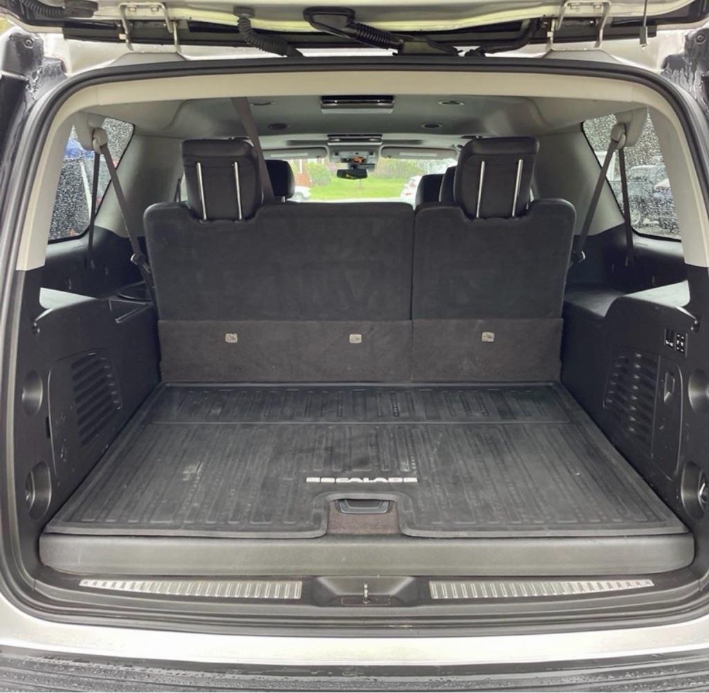 Cadillac Escalade ESV Luxury 4WD 2017