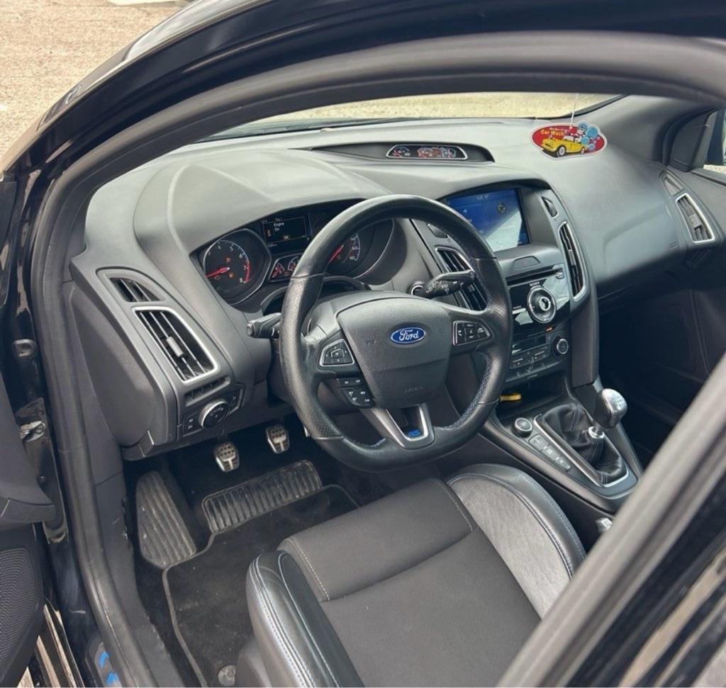 Ford Focus RS Hatch 2016