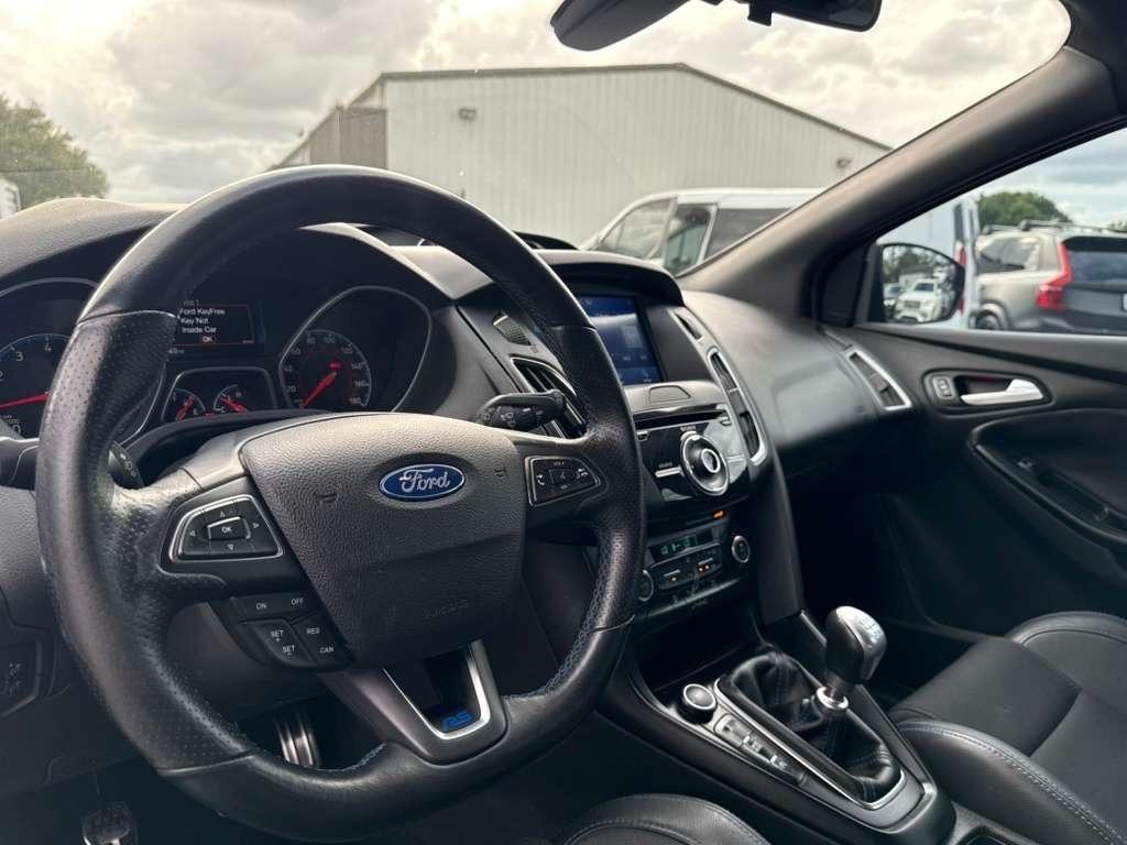 Ford Focus RS Hatch 2016