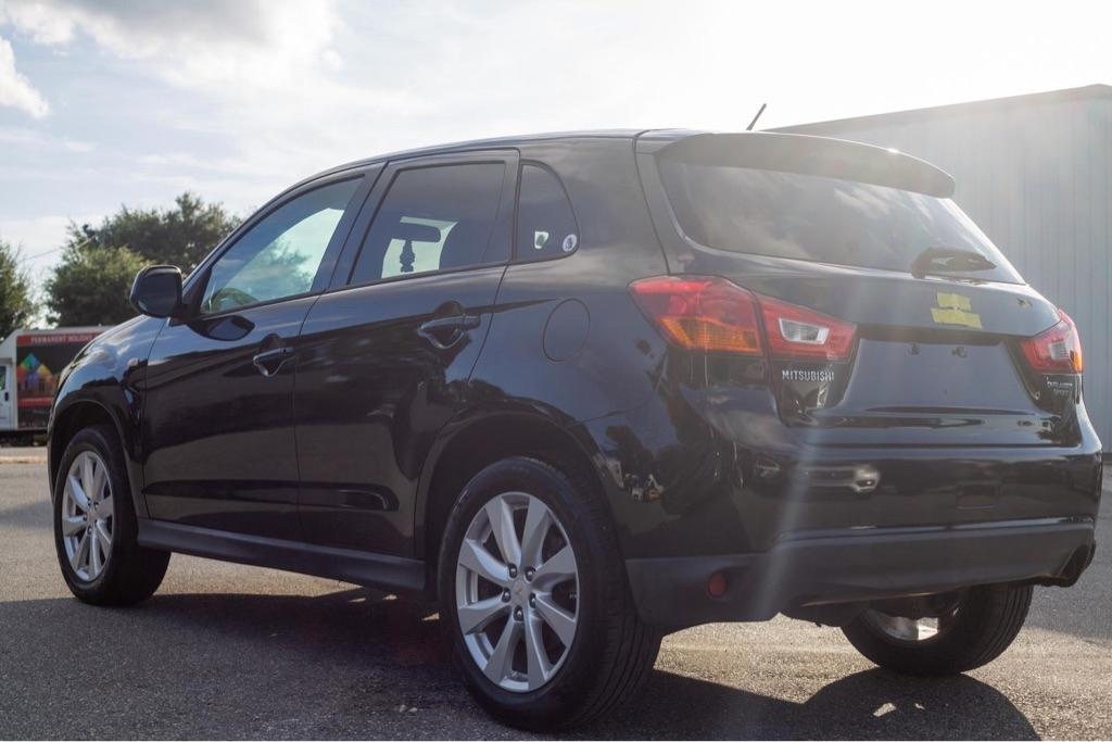 Mitsubishi Outlander Sport ES 2WD 2015