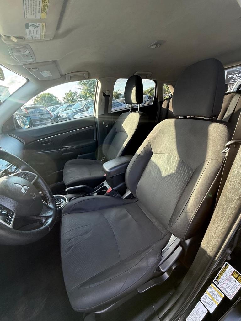 Mitsubishi Outlander Sport ES 2WD 2015