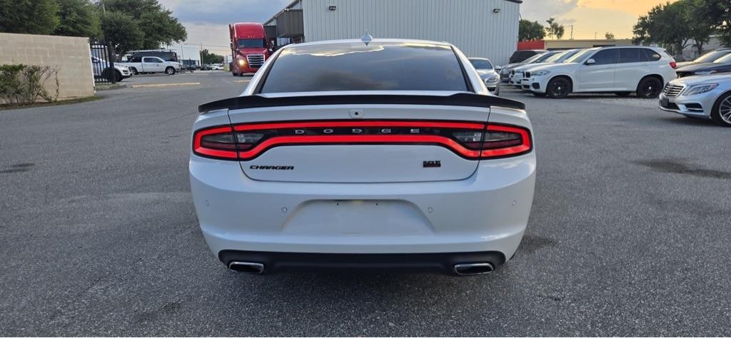Dodge Charger SXT 2017
