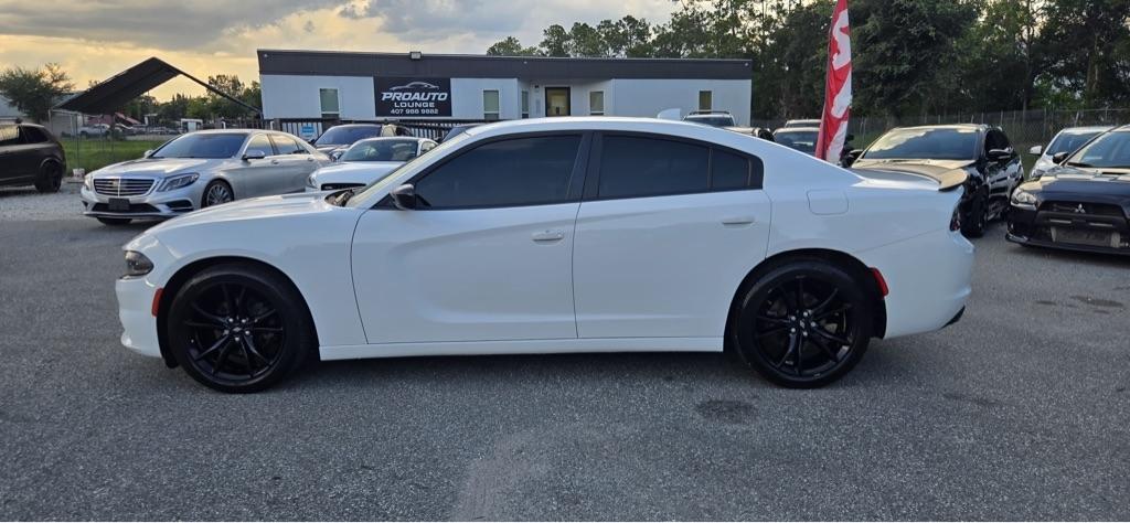 Dodge Charger SXT 2017