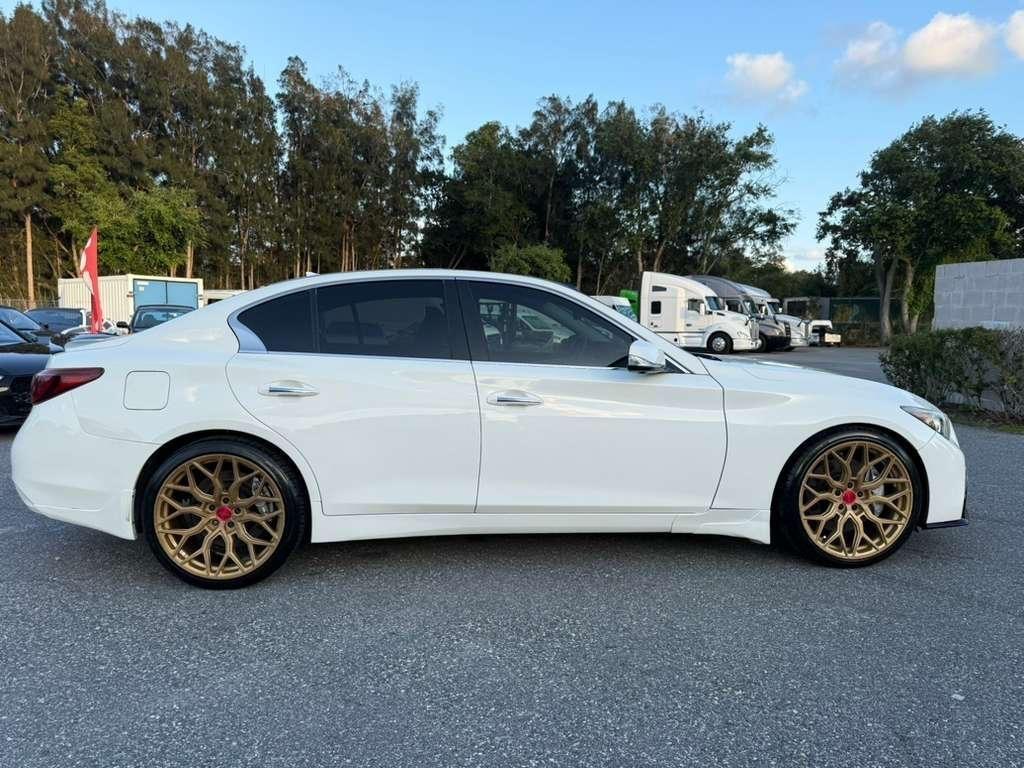 Infiniti Q50 3.0t LUXE 2020