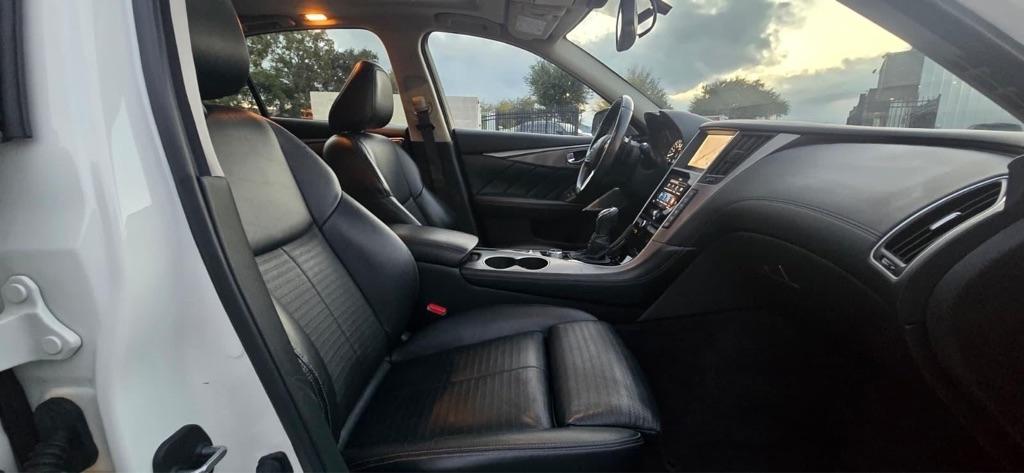 Infiniti Q50 3.0t LUXE 2020