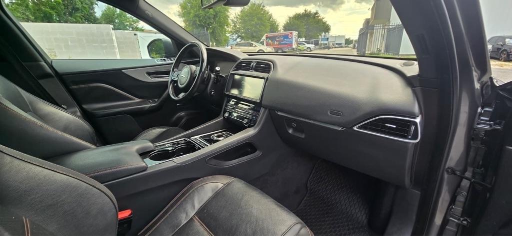 Jaguar F-Pace 35t Prestige 2017