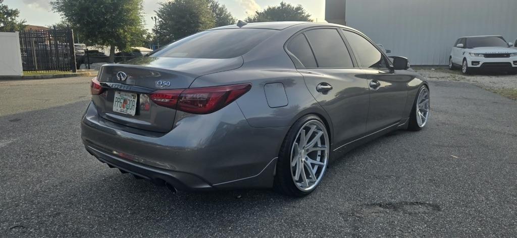 Infiniti Q50 3.0t LUXE 2021