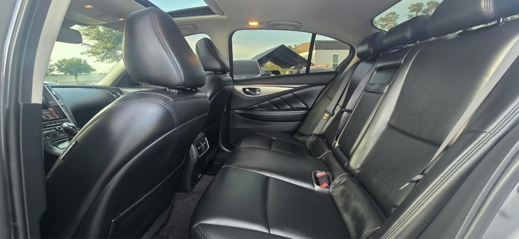 Infiniti Q50 3.0t LUXE 2021