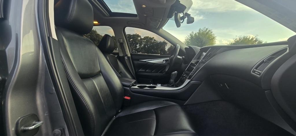 Infiniti Q50 3.0t LUXE 2021