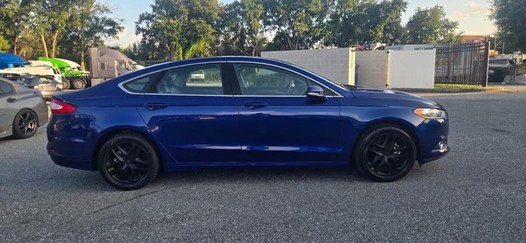 Ford Fusion SE 2016