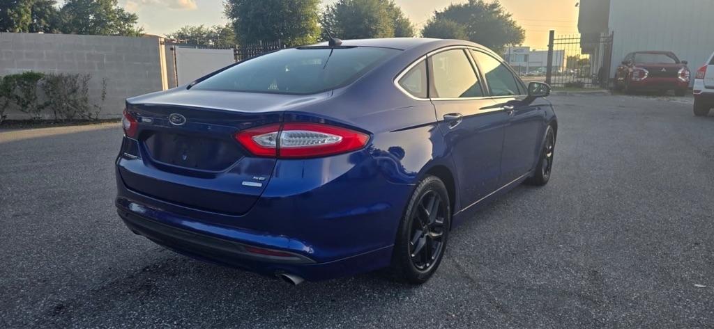 Ford Fusion SE 2016