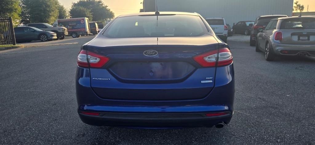 Ford Fusion SE 2016