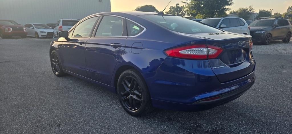 Ford Fusion SE 2016