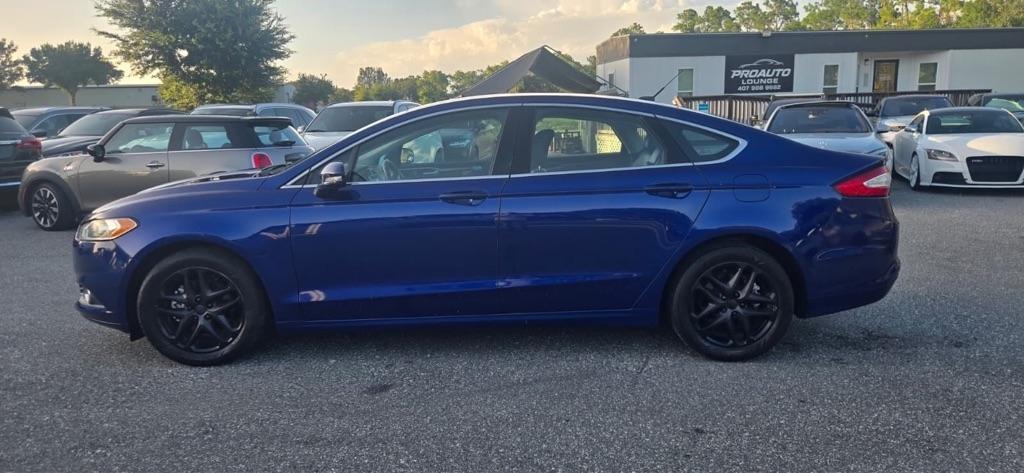 Ford Fusion SE 2016