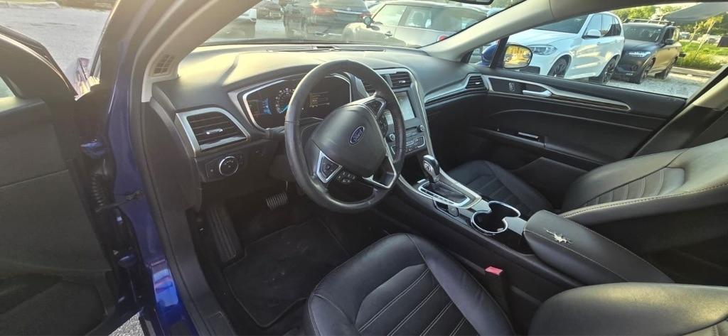 Ford Fusion SE 2016