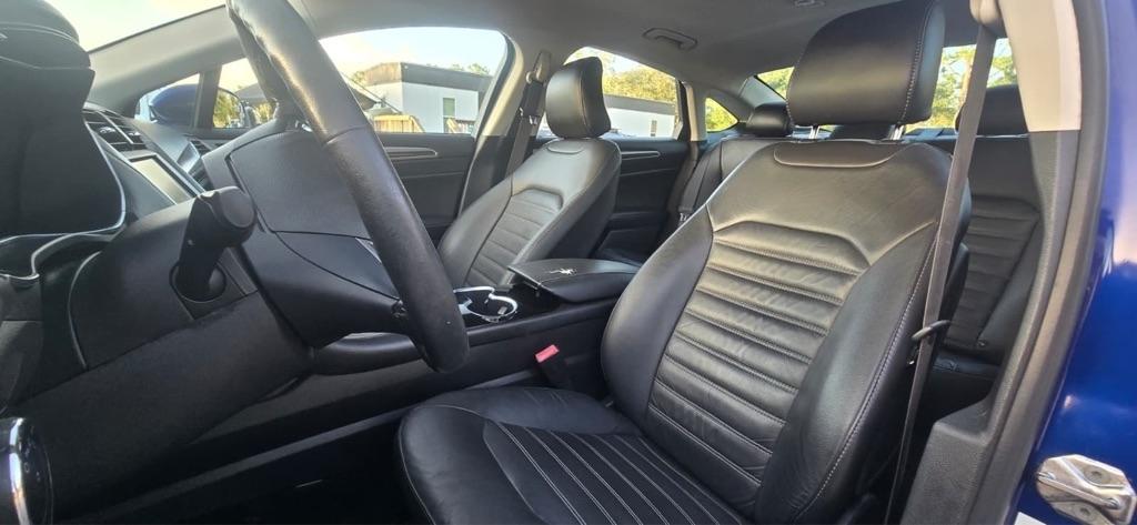 Ford Fusion SE 2016