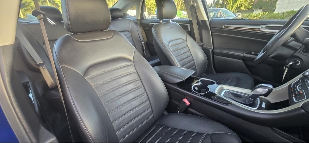 Ford Fusion SE 2016