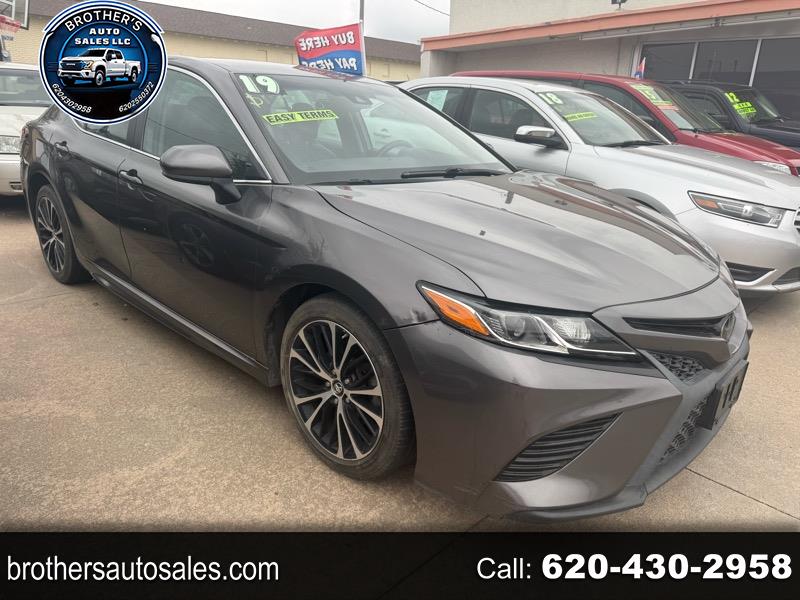 2019 Toyota Camry 4dr Sedan Auto