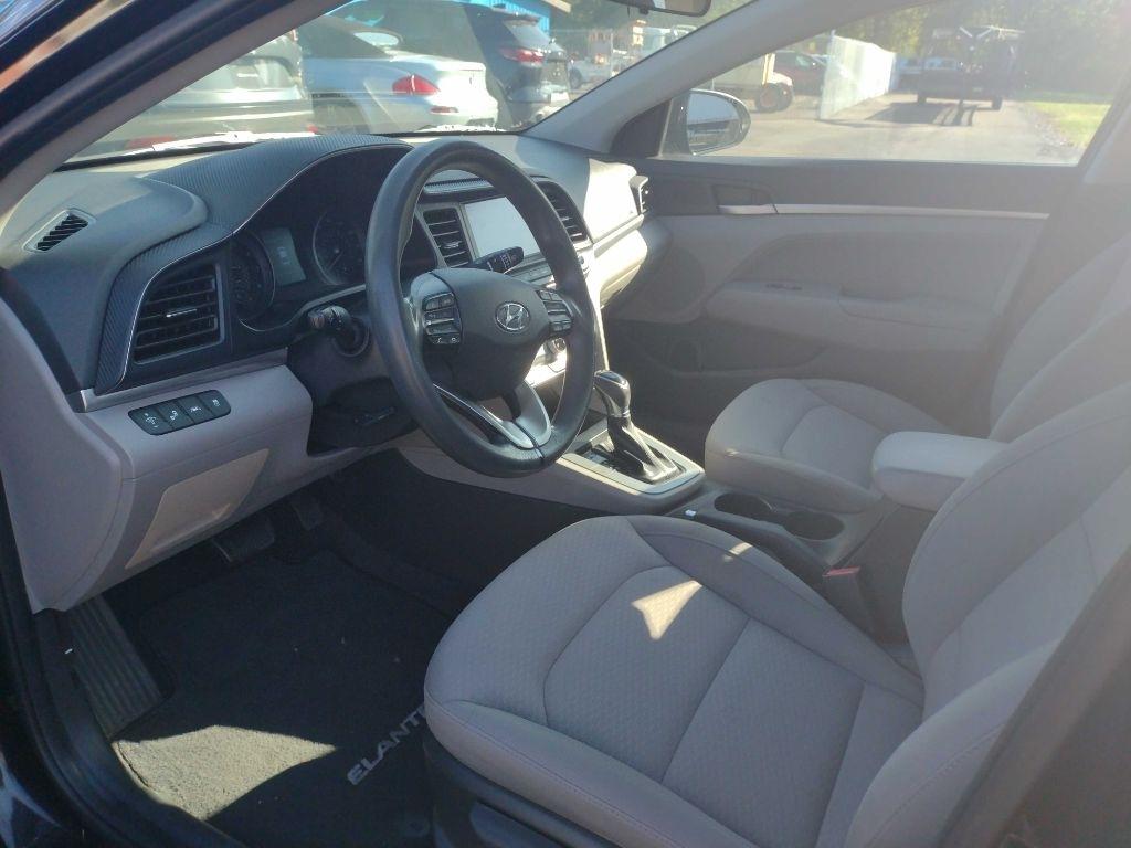 Hyundai Elantra Limited 2019