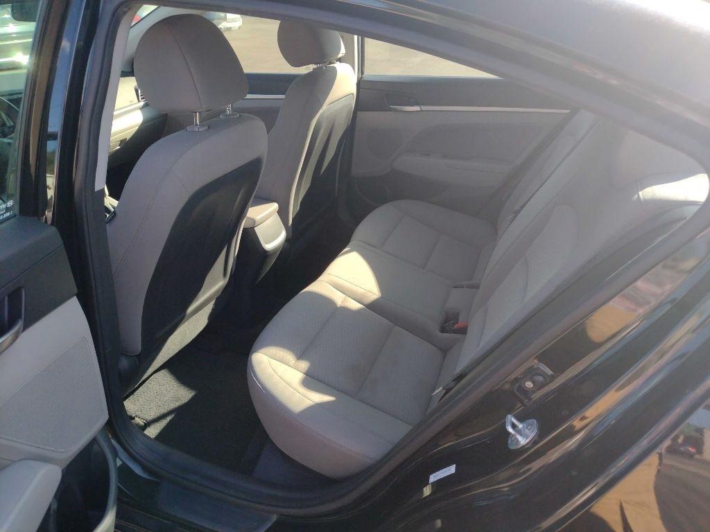 Hyundai Elantra Limited 2019