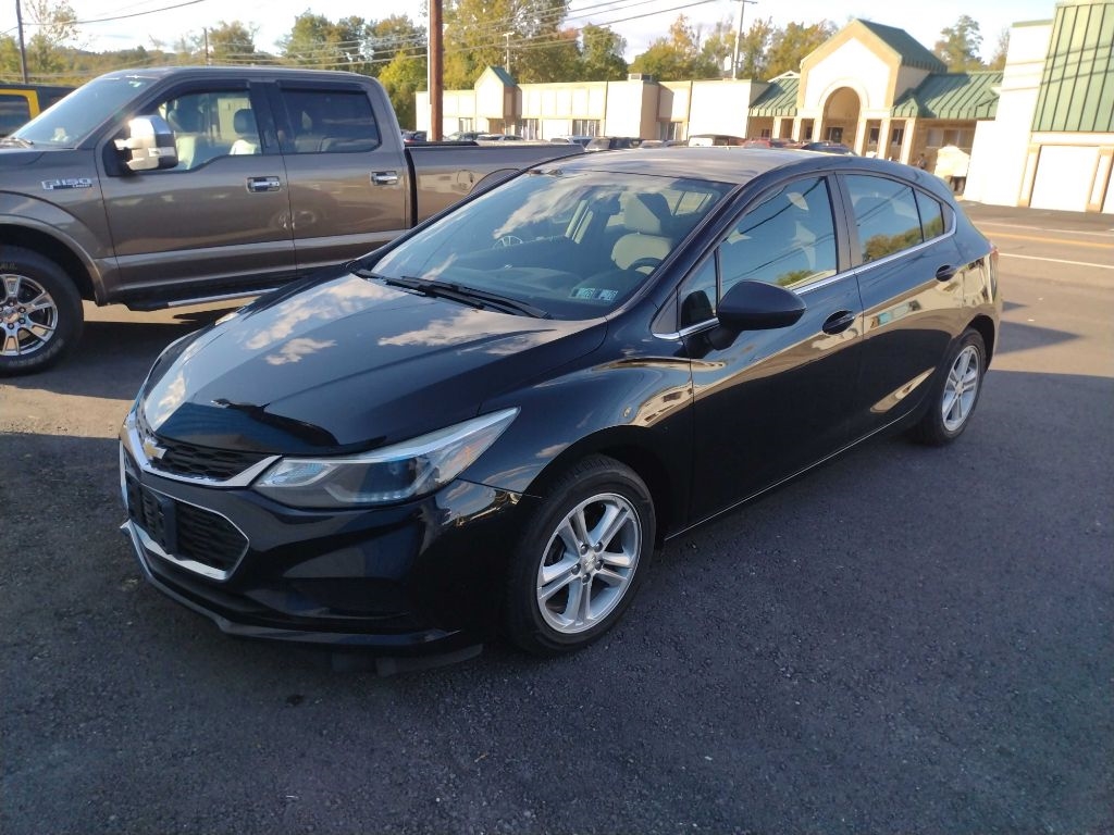 Chevrolet Cruze LT Auto Hatchback 2017