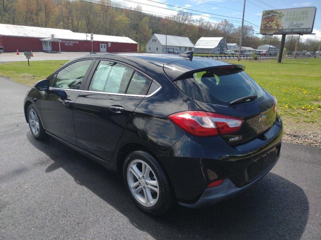 Chevrolet Cruze LT Auto Hatchback 2017