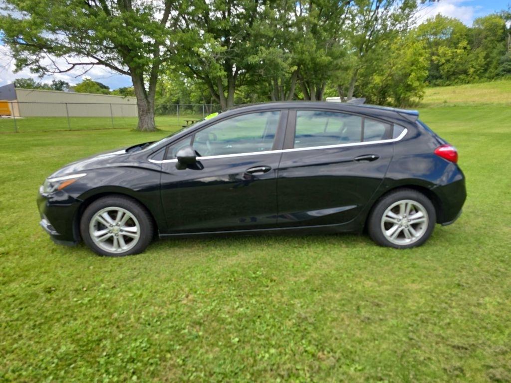 Chevrolet Cruze LT Auto Hatchback 2017