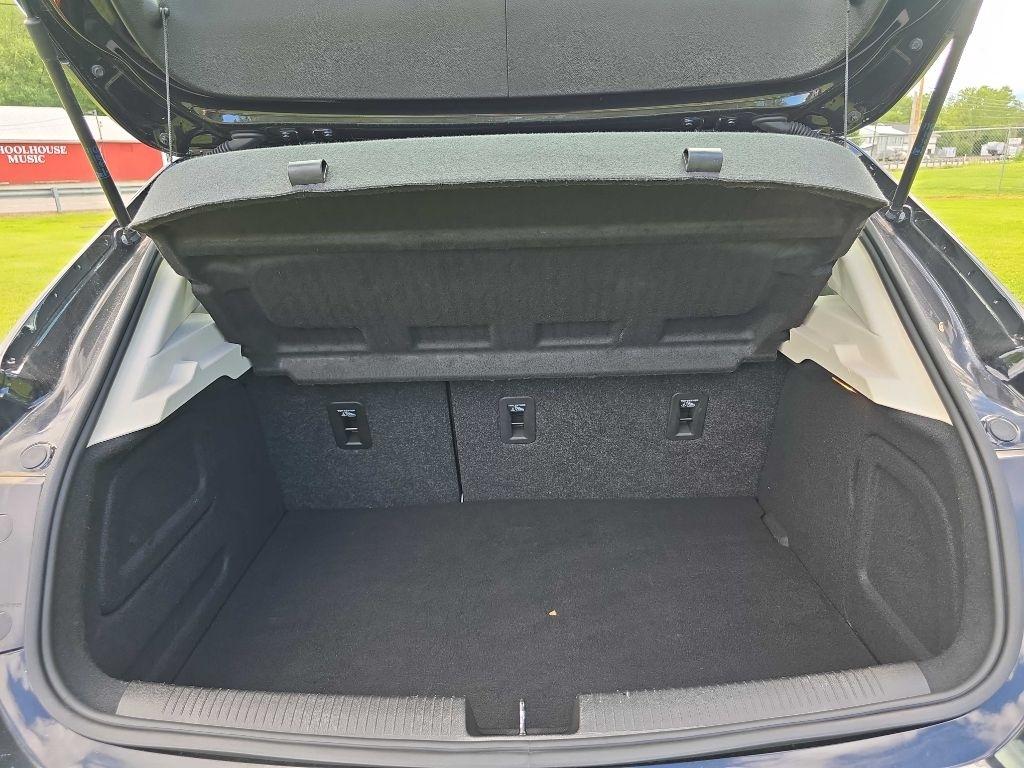 Chevrolet Cruze LT Auto Hatchback 2017