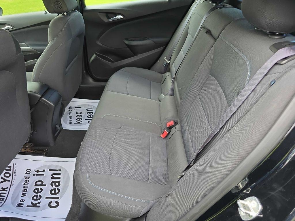 Chevrolet Cruze LT Auto Hatchback 2017