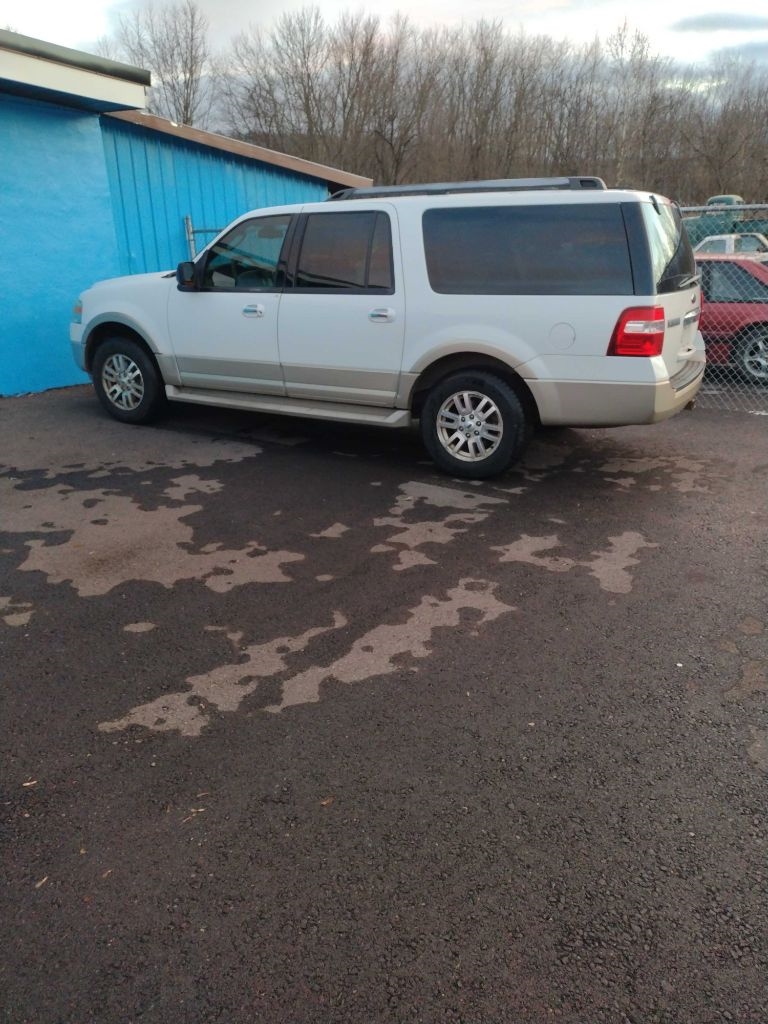 Ford Expedition EL Eddie Bauer 4WD 2010