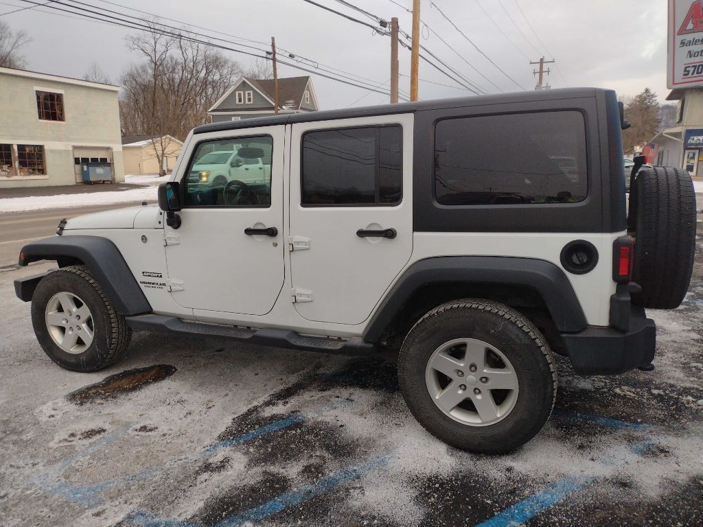 Jeep Wrangler Unlimited Sport 4WD 2016