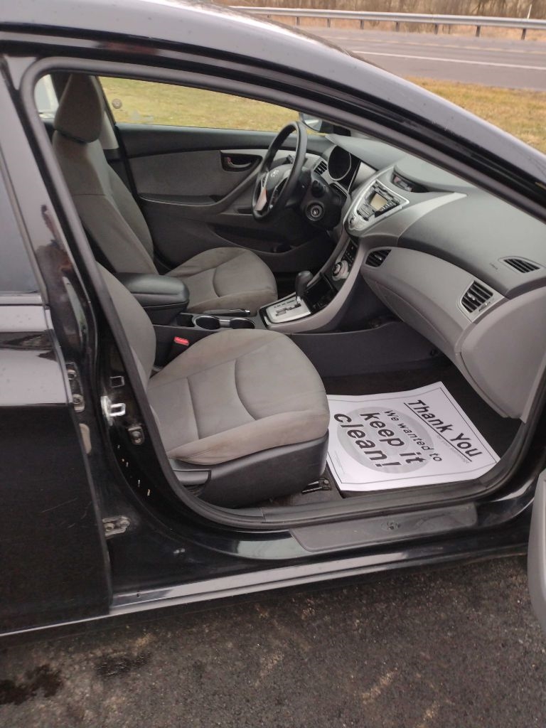 Hyundai Elantra GLS A/T 2012