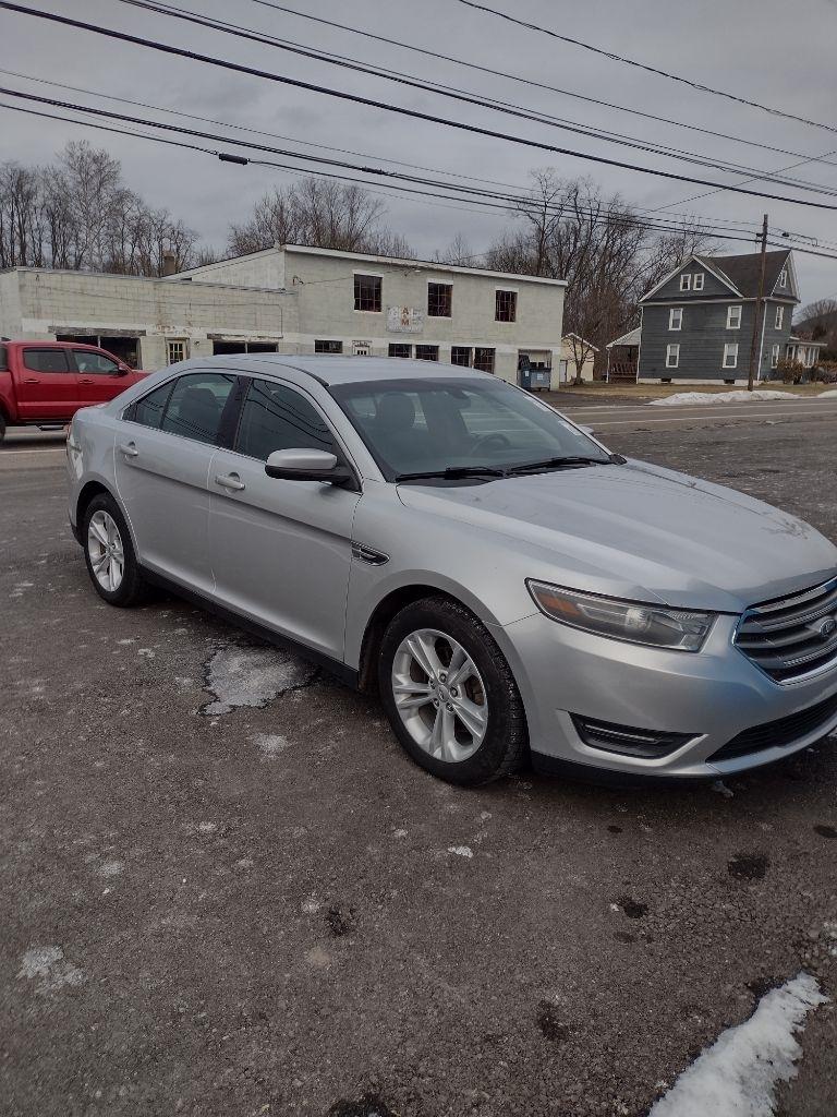 Ford Taurus SEL FWD 2014