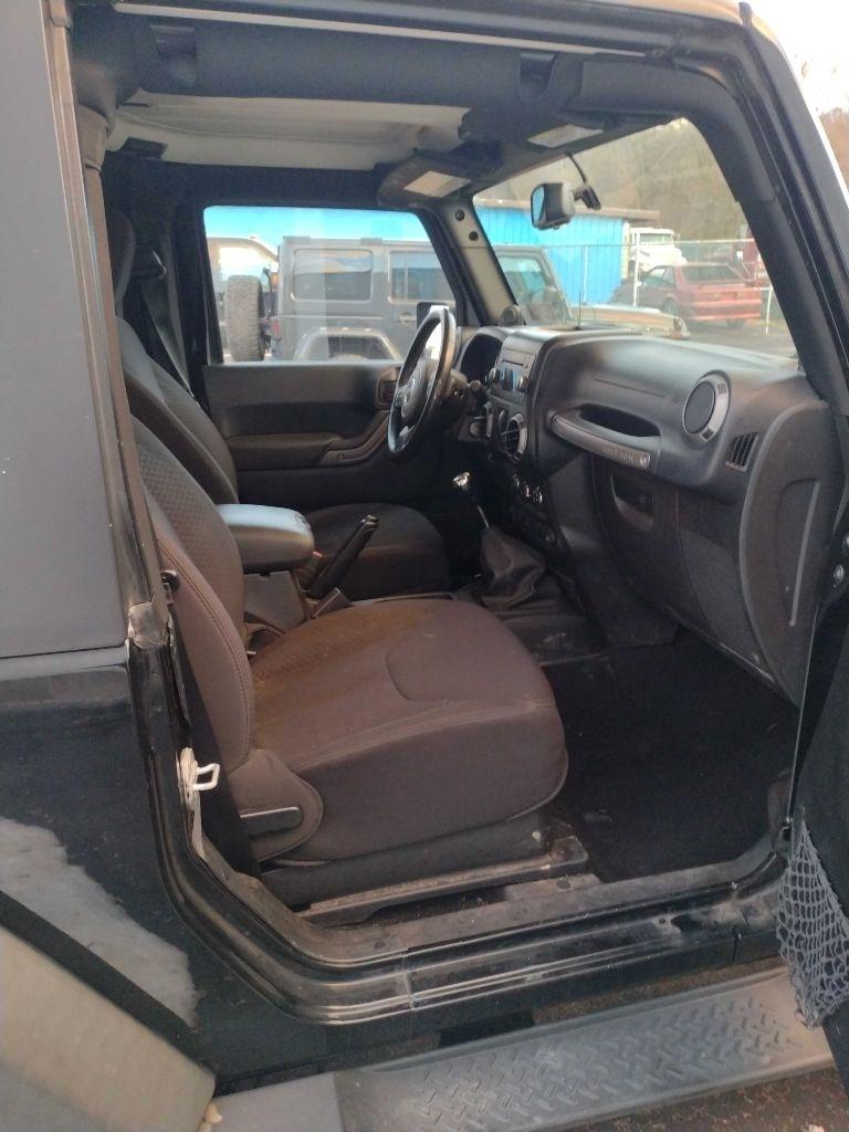 Jeep Wrangler Sport 4WD 2013