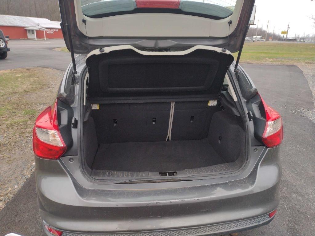 Ford Focus SE Hatch 2014