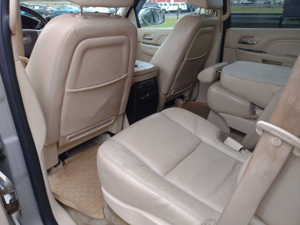 Cadillac Escalade AWD 2008