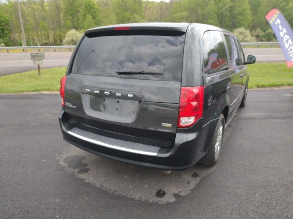 Dodge Grand Caravan SE 2012