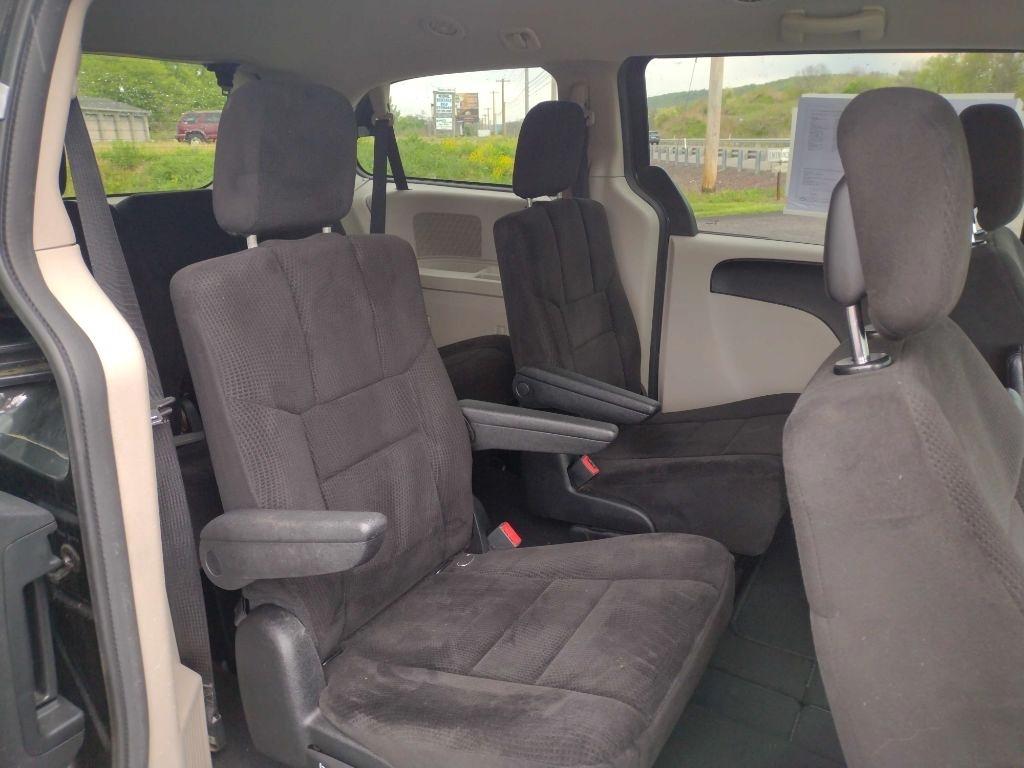 Dodge Grand Caravan SE 2012