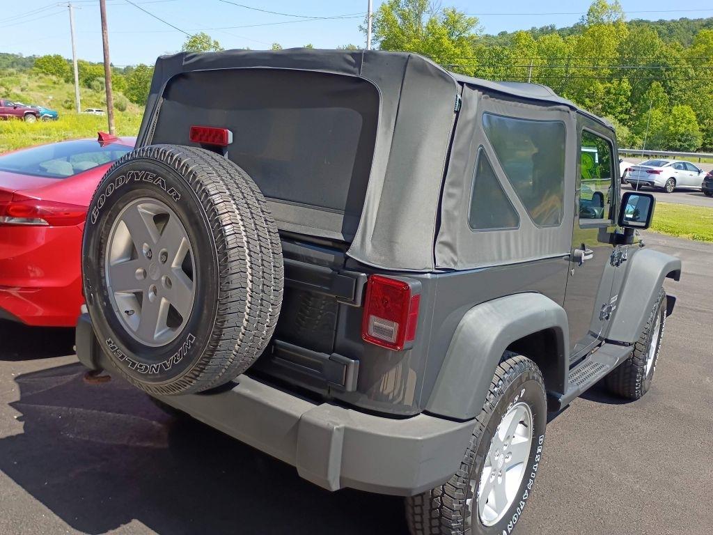 Jeep Wrangler Sport 4WD 2010