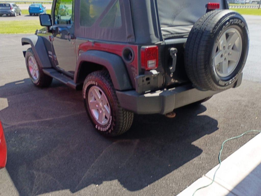 Jeep Wrangler Sport 4WD 2010