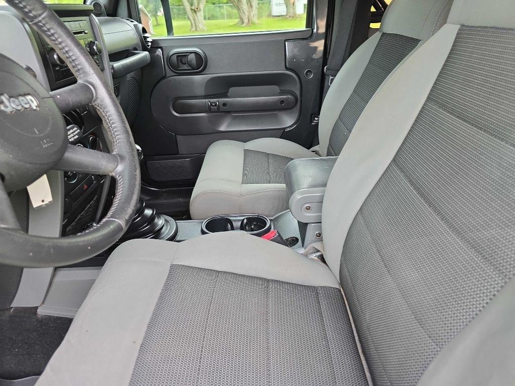 Jeep Wrangler Sport 4WD 2010