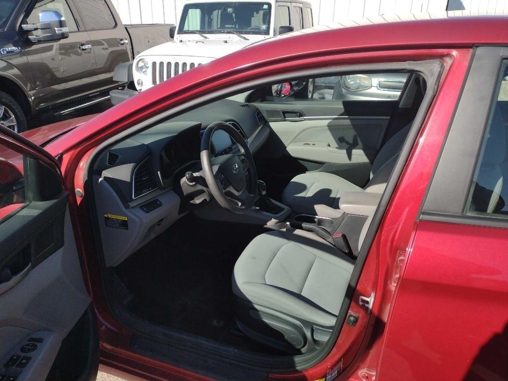 Hyundai Elantra Value Edition 6A 2017