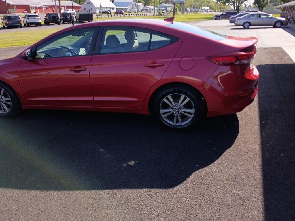 Hyundai Elantra Value Edition 6A 2017