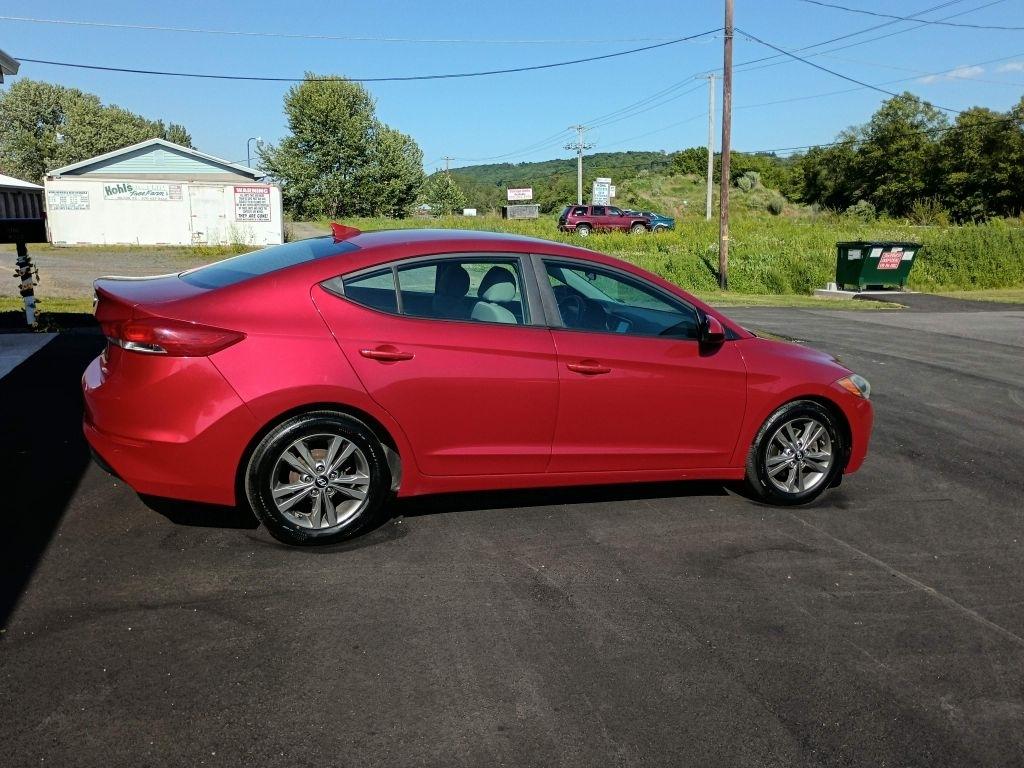 Hyundai Elantra Value Edition 6A 2017