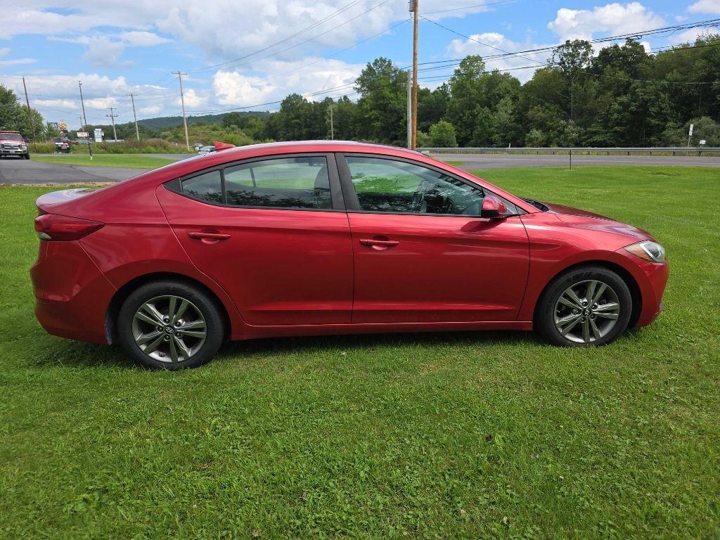 Hyundai Elantra Value Edition 6A 2017