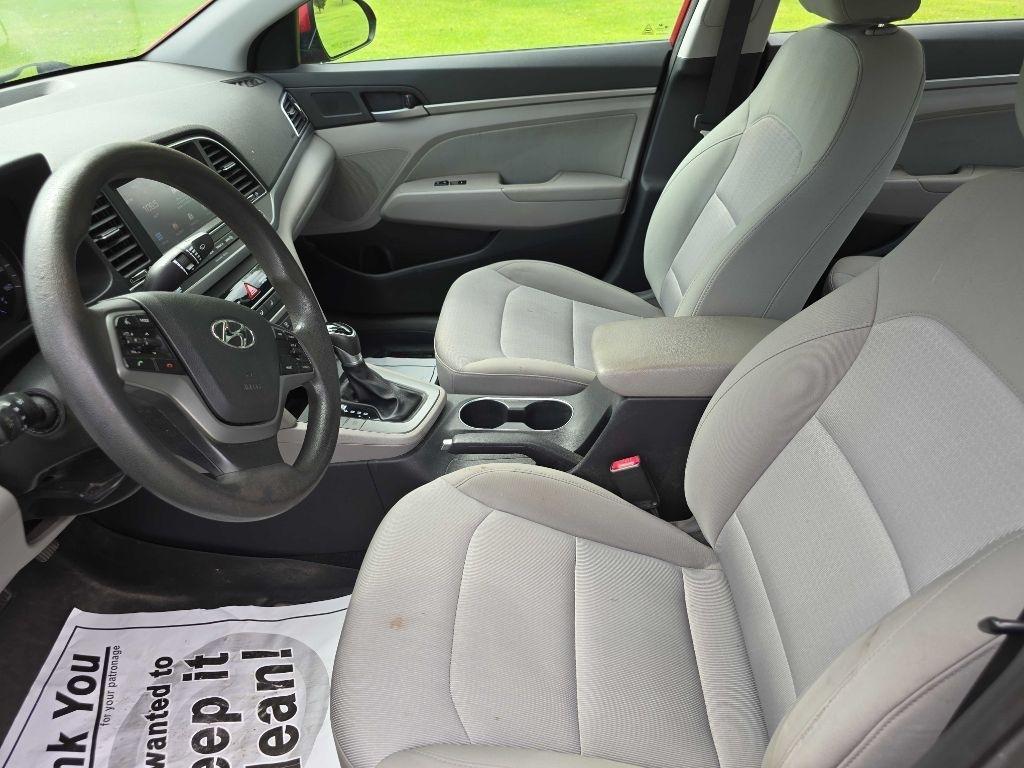 Hyundai Elantra Value Edition 6A 2017