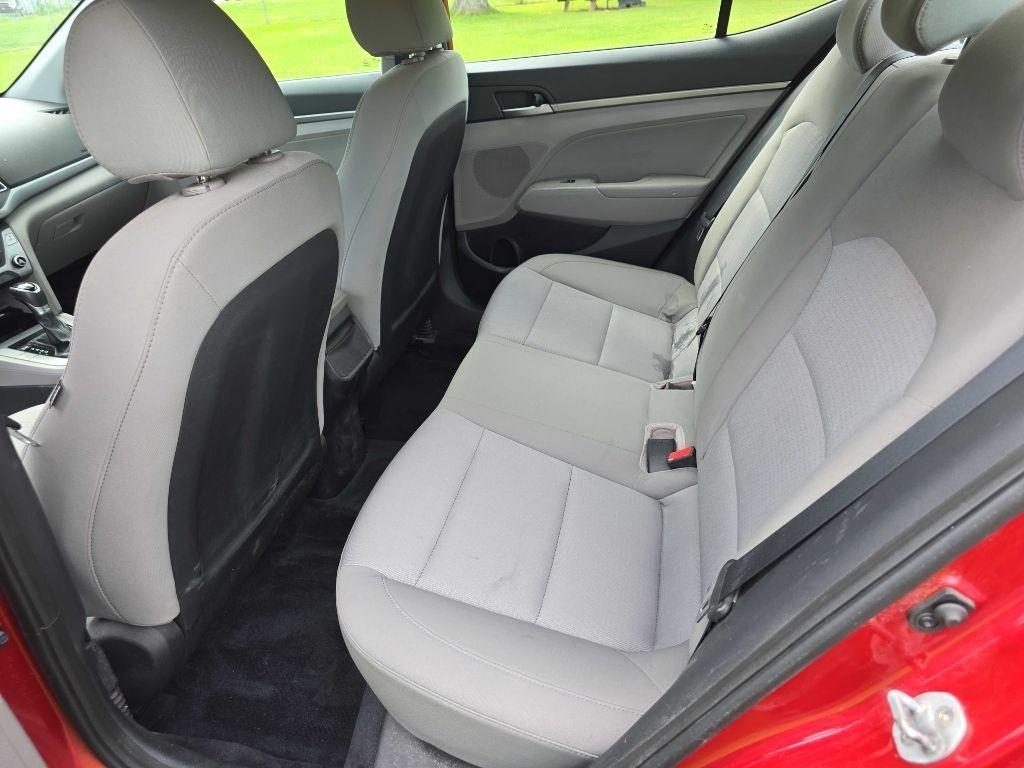 Hyundai Elantra Value Edition 6A 2017
