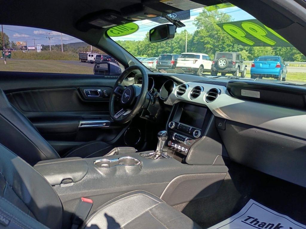 Ford Mustang EcoBoost Coupe 2015