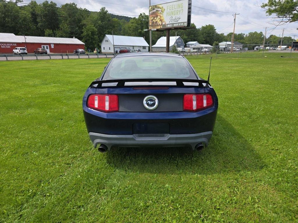 Ford Mustang GT Coupe 2012